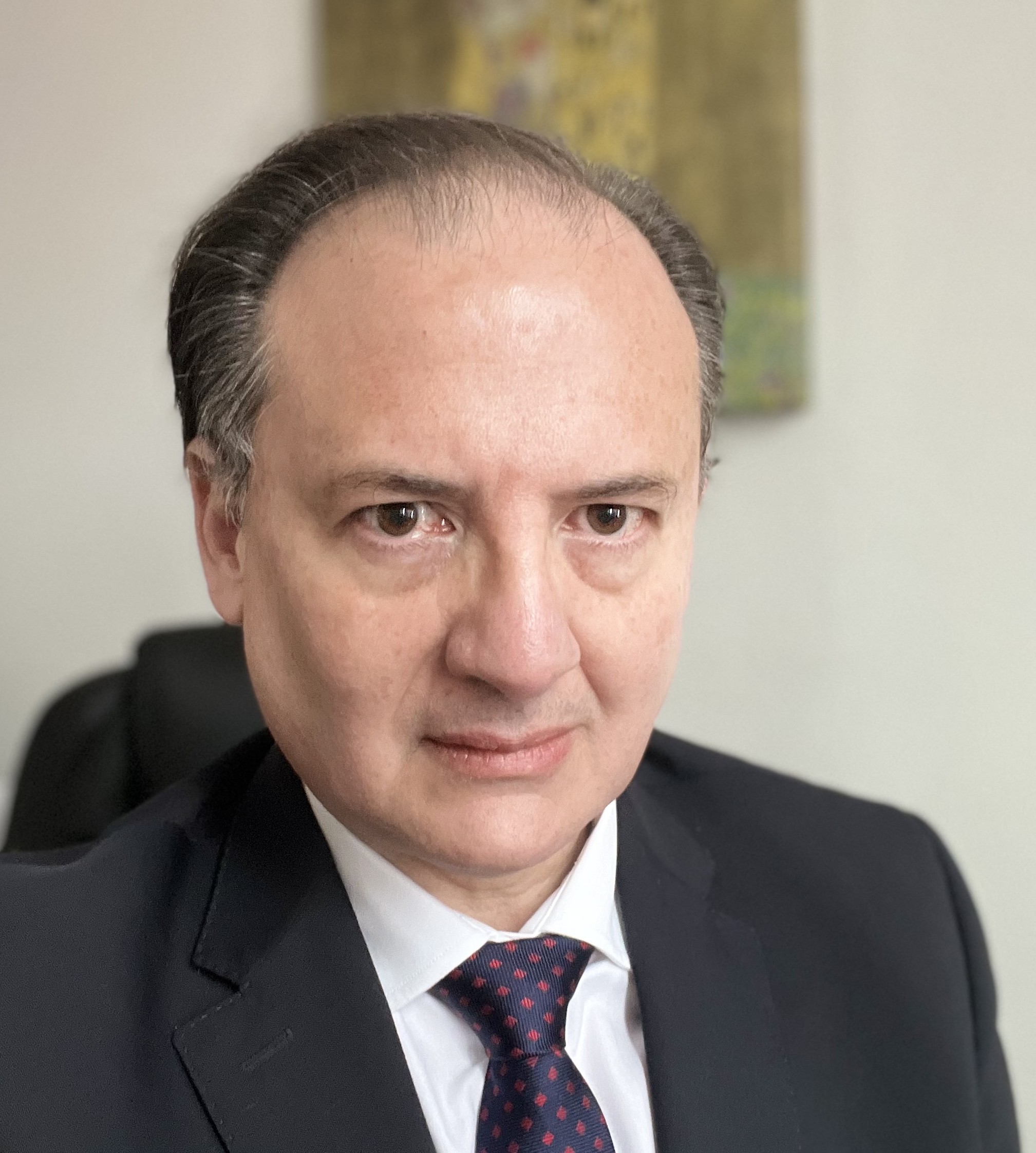 Dr. Fabio Fuentes Navarro